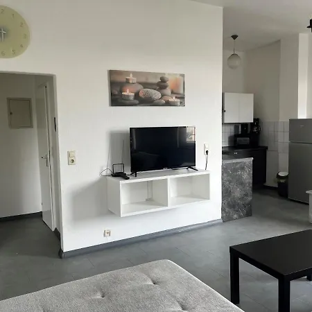 إن أوليغز شقة