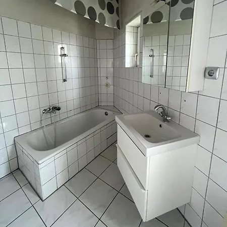 إن أوليغز شقة سولينجين